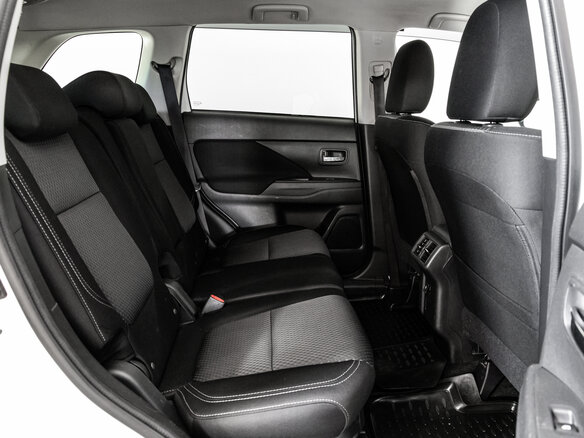 2020 Mitsubishi Outlander III Рестайлинг 3, белый, 1949000 рублей - вид 18
