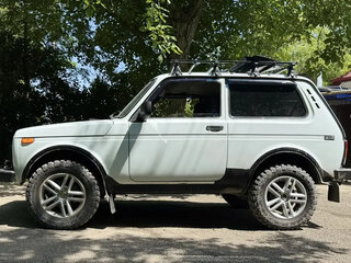2010 Lada (ВАЗ) 2121 (4x4) I Рестайлинг, белый, 450000 рублей, вид 4