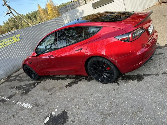 2020 Tesla Model 3 Performance I, пурпурный, 4500000 рублей - вид 3