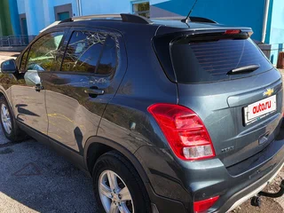 2020 Chevrolet Trax I Рестайлинг, серый, 1520000 рублей, вид 4