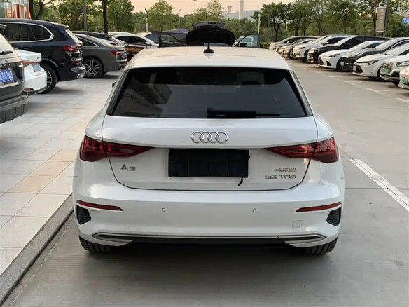 2022 Audi A3 Sportback 35 TFSI IV (8Y), белый, 1694111 рублей - вид 6