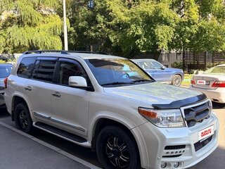 2014 Toyota Land Cruiser 200 Series Рестайлинг 1, белый, 4160000 рублей, вид 4