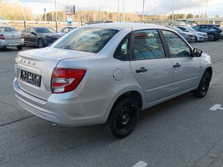 2026 Lada (ВАЗ) Granta I Рестайлинг, серебристый, 870000 рублей, вид 4