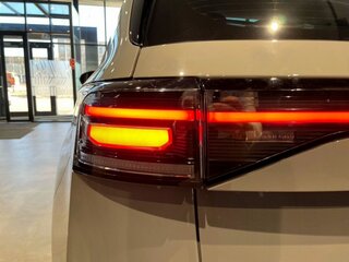 2026 Volkswagen Tharu XR, серый, 3090000 рублей, вид 5