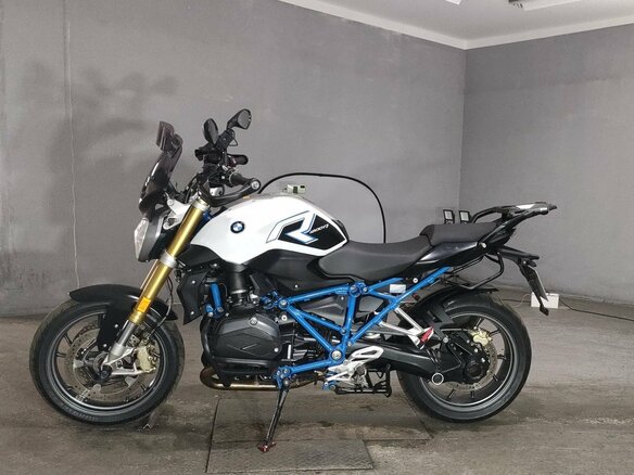 2018 BMW R 1200 R, белый, 840000 рублей - вид 1