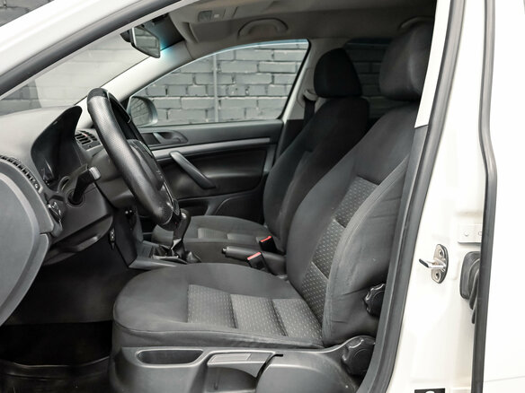 2011 Skoda Octavia II (A5) Рестайлинг, белый, 650000 рублей - вид 9