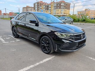 2021 Volkswagen Polo VI, чёрный, 1749000 рублей, вид 3