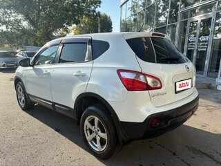 2013 Nissan Qashqai I Рестайлинг, белый, 950000 рублей, вид 5