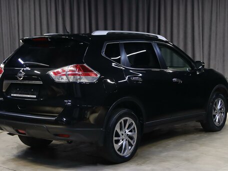 2016 Nissan X-Trail III, чёрный, 1499000 рублей, вид 2