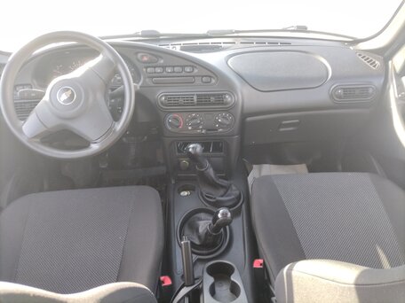 2012 Chevrolet Niva I Рестайлинг, серый, 490000 рублей, вид 4