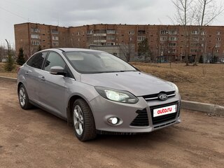 2012 Ford Focus III, серебристый, 700000 рублей, вид 3