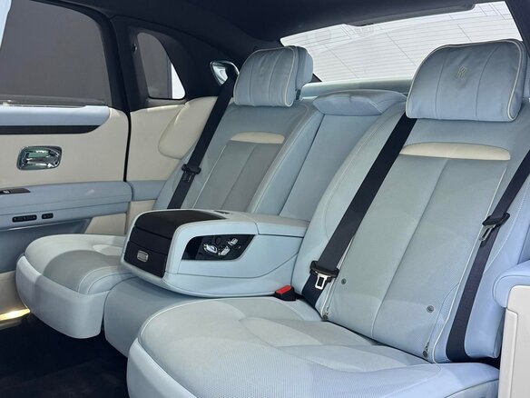 2025 Rolls-Royce Ghost Extended II Рестайлинг (Series II), белый, 43000000 рублей - вид 13