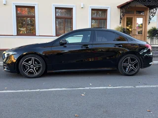 2019 Mercedes-Benz A-Класс 180 d IV (W177), чёрный, 2555000 рублей, вид 4