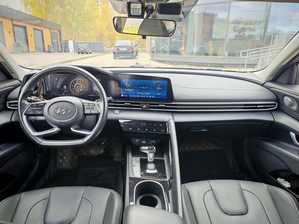 2021 Hyundai Elantra VII (CN7), белый, 2030000 рублей - вид 15