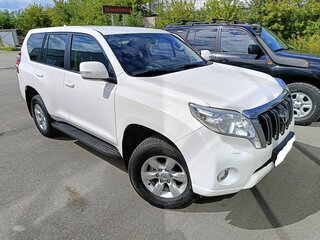 2017 Toyota Land Cruiser Prado 6-speed 150 Series Рестайлинг 1, белый, 3500000 рублей, вид 1