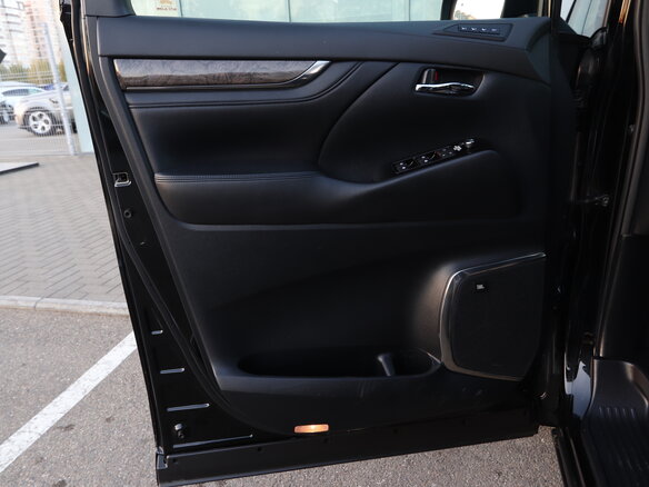 2019 Toyota Alphard III Рестайлинг, чёрный, 5400000 рублей - вид 23