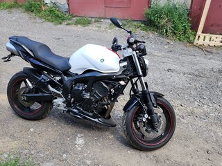 2009 Yamaha FZ6, белый, 500000 рублей, вид 1