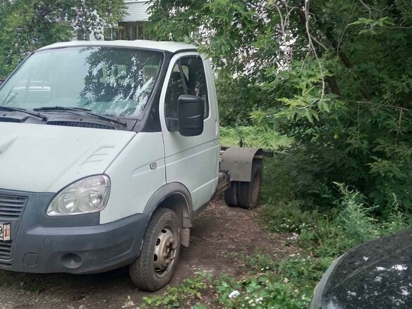 2004 ГАЗ ГАЗель (3302), белый, 415000 рублей - вид 2