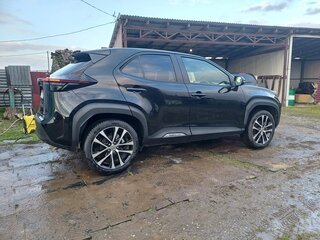 2021 Toyota Yaris Cross I, чёрный, 2150000 рублей, вид 3