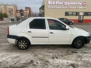 2009 Renault Logan I, белый, 350000 рублей, вид 4