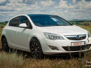 2010 Opel Astra J, белый, 550000 рублей, вид 2