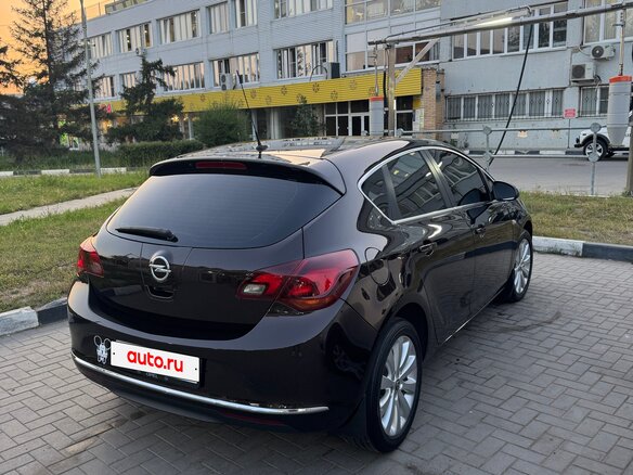 2015 Opel Astra J Рестайлинг, коричневый, 970000 рублей - вид 7