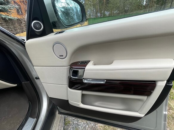 2013 Land Rover Range Rover IV, бежевый, 3990000 рублей - вид 19