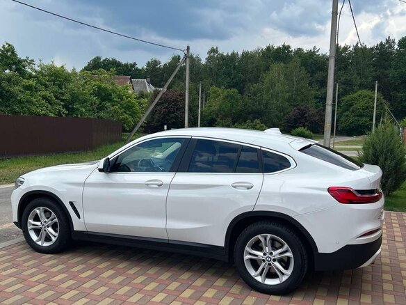 2018 BMW X4 20i II (G02), белый, 4100000 рублей - вид 2