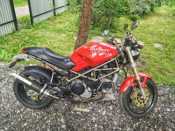 1999 Ducati Monster 900, красный - вид 2