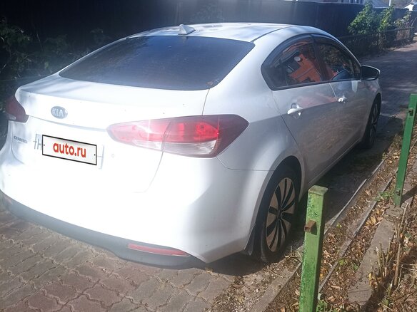 2019 Kia Cerato III Рестайлинг (Classic), белый, 1650000 рублей - вид 10