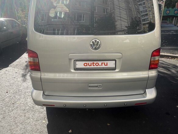 2003 Volkswagen Multivan T5, серебристый, 1200000 рублей - вид 5