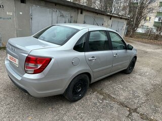 2018 Lada (ВАЗ) Granta I, серебристый, 650000 рублей, вид 4