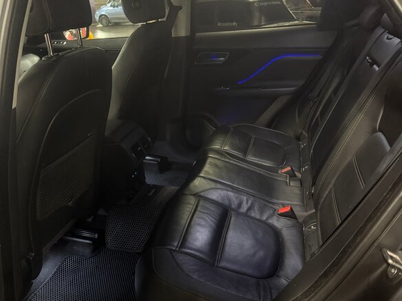 2016 Jaguar F-Pace I, белый, 2330000 рублей - вид 22