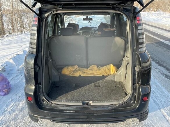 2004 Toyota Sienta I, чёрный, 615000 рублей - вид 8
