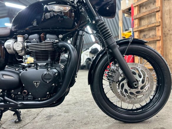 2020 Triumph Bonneville T120, чёрный, 1270000 рублей - вид 21