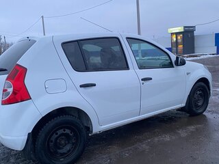 2014 Renault Sandero I, белый, 659999 рублей, вид 2