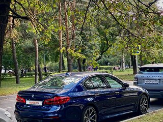 2018 BMW 5 серии 530d xDrive VII (G30/G31/G38), синий, 4150000 рублей, вид 5