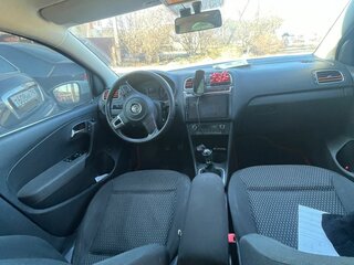 2012 Volkswagen Polo V, белый, 800000 рублей, вид 3