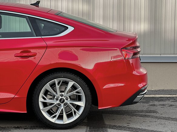 2022 Audi A5 Sportback 40 TFSI II (F5) Рестайлинг, пурпурный, 4300000 рублей - вид 12