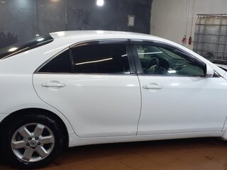 2010 Toyota Camry VI (XV40) Рестайлинг, белый, 1700000 рублей, вид 4