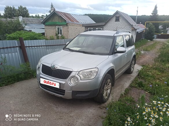 2012 Skoda Yeti I, серебристый, 850000 рублей