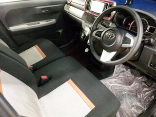 2019 Toyota Passo III, чёрный, 690000 рублей, вид 5
