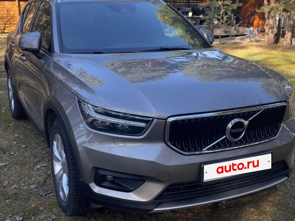 2021 Volvo XC40 I, серый, 2850000 рублей - вид 3