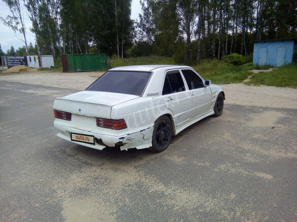 1991 Mercedes-Benz 190 (W201), белый - вид 4