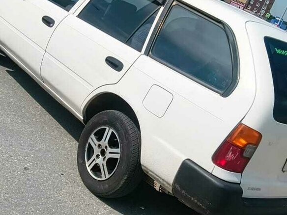 1999 Toyota Corolla VII (E100), белый, 325000 рублей - вид 2