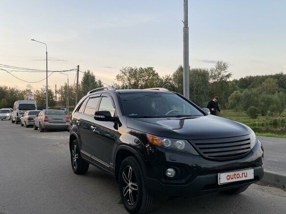 2012 Kia Sorento II, чёрный, 1800000 рублей - вид 2