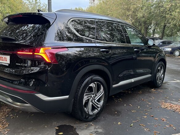 2021 Hyundai Santa Fe IV Рестайлинг, чёрный - вид 4