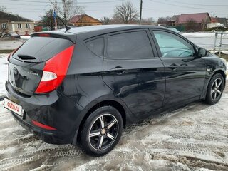 2015 Hyundai Solaris I Рестайлинг, чёрный, 950000 рублей, вид 4