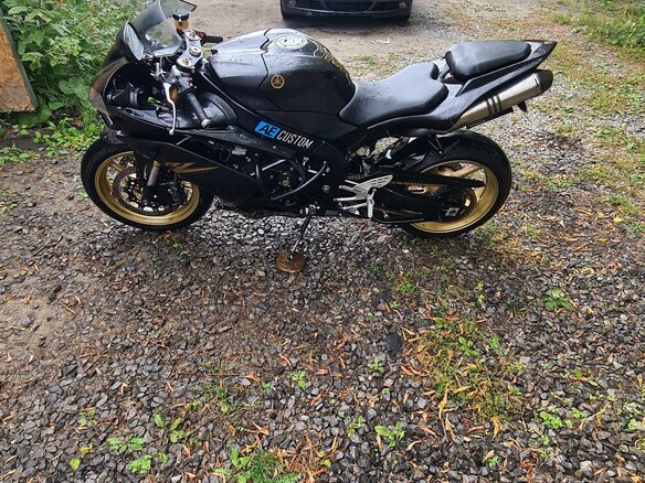 2008 Yamaha YZF-R1, чёрный, 900000 рублей