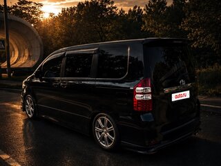 2011 Toyota Noah II (R70), чёрный, 1530000 рублей, вид 4